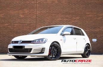VOLKSWAGEN GOLF SECTOR SATIN BLACK